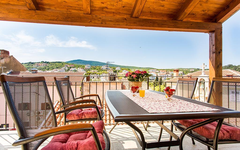 Apartment & Room Antonio Vrbnik Dış mekan fotoğraf