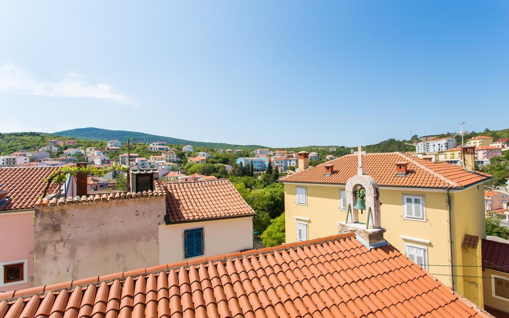Apartment & Room Antonio Vrbnik Dış mekan fotoğraf